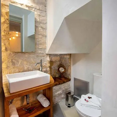 Apartment Lakka Stone House 0 *