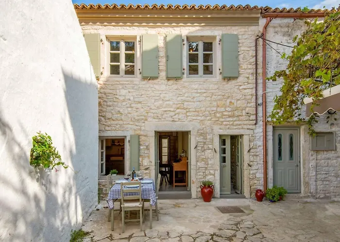 Lakka Stone House 0 Гайос